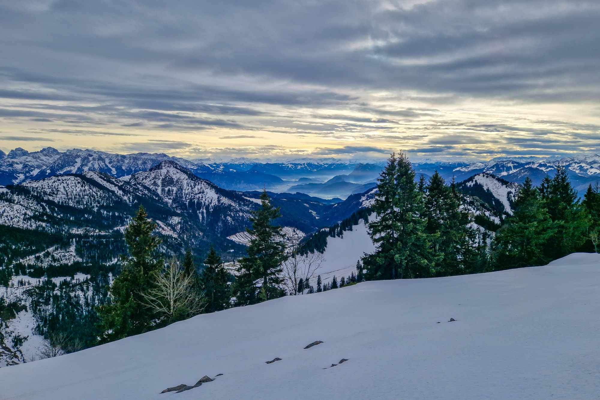 Schneeschuh Wochenende
Chiemgau
Hochrieshütte
Hochries
Schneeschuhwandern
Anfänger
Winterwandern